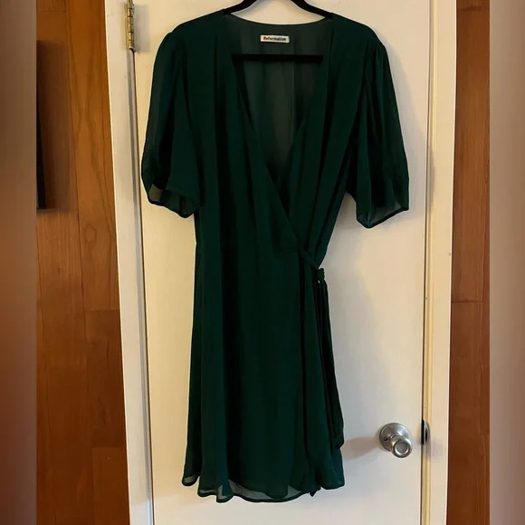 Reformation Monica Wrap Dress - Picture 4 of 7